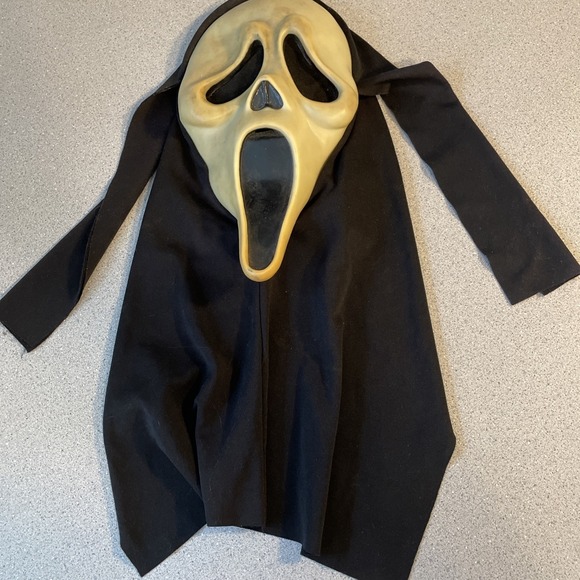 Easter Unlimited Other - Vintage Scream Movie Ghost Face Mask Easter Unlimited Brown/tan